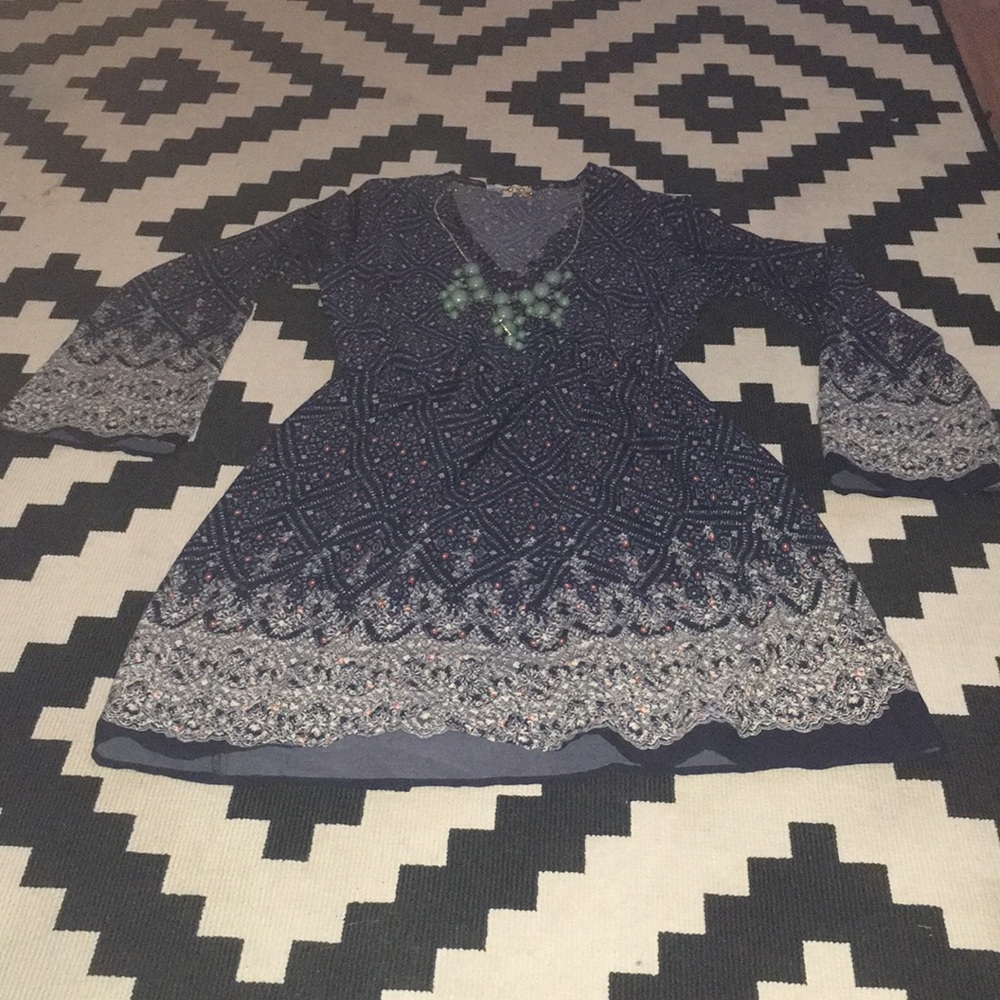 Bell sleeve tulip dress